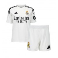 Camisa de Futebol Real Madrid Jude Bellingham #5 Equipamento Principal Infantil 2024-25 Manga Curta (+ Calças curtas)